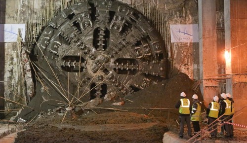 Шестиметровый тоннелепроходческий комплекс «Полина» финишировал в районе станции метро «Улица Новаторов»
