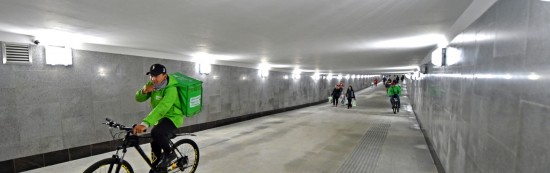 В Обручевском районе построили переход через улицу Наметкина