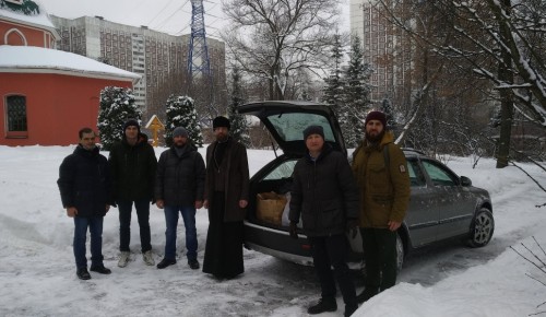 В Скорбященский монастырь отправили благотворительную помощь от храма Живоначальной Троицы в Воронцове