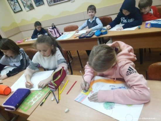 Воспитанники центра «Обручевский» узнали о понятии «стилизация»