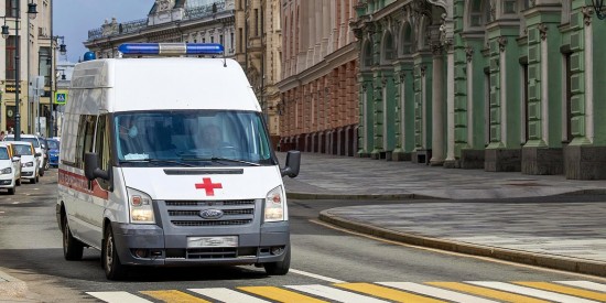 В центре столицы сотрудник полиции спас жизнь мужчине
