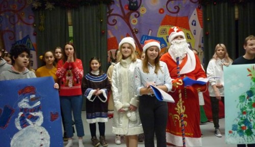 Школьники устроили концерт для воспитанников детского дома