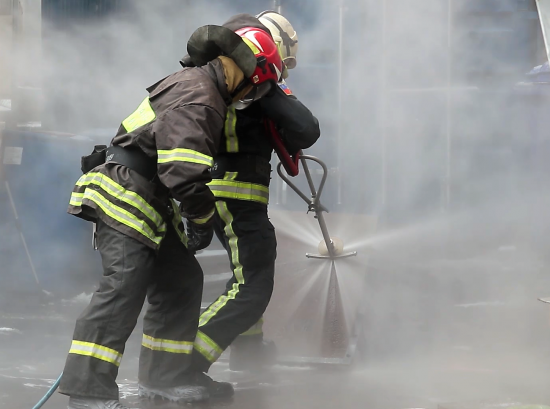 Во время пожара на рынке в Теплом Стане никто не пострадал