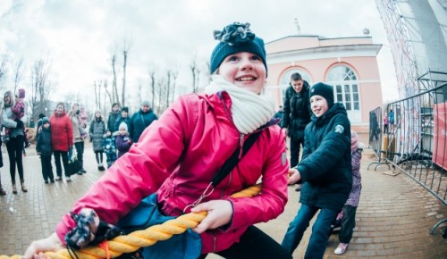 В Воронцовском парке можно будет сфотографироваться с Бабой-Ягой и попрыгать в мешках