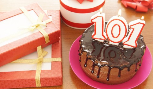 Жительница Теплого Стана отметила сто первый день рождения