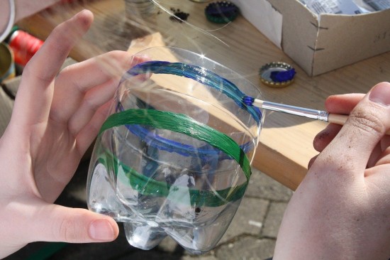В Теплом Стане стартовал конкурс поделок «Пластиковые чудеса»