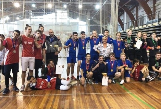 Юные волейболисты Теплого Стана стали призерами окружного турнира