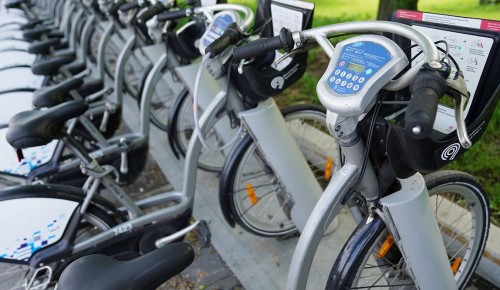 Взять велосипед в аренду жители Теплого Стана могут на трех ближайших станциях проката