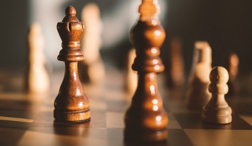 Завтра в центре «Исток» состоится очередной онлайн-мастер-класс по шахматам
