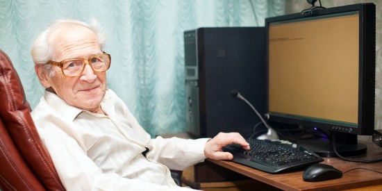 Горожанам старшего поколения расскажут, как пользоваться развлекательными онлайн-сервисами