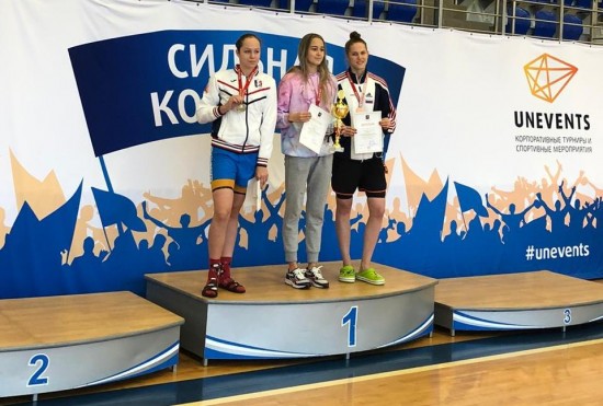 На чемпионате Москвы по плаванию спортсменка «Самбо-70» завоевала бронзовую медаль