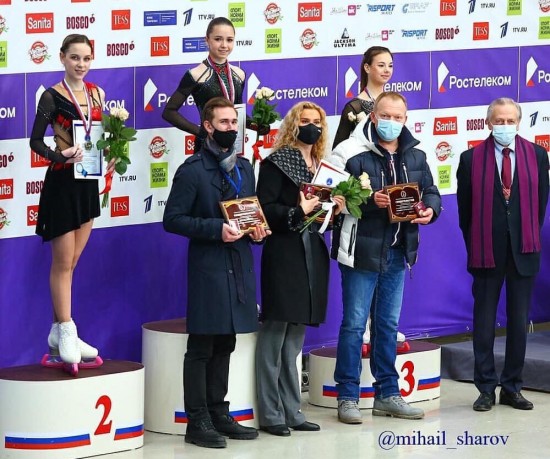 Фигуристки «Самбо-70» готовятся к чемпионату России