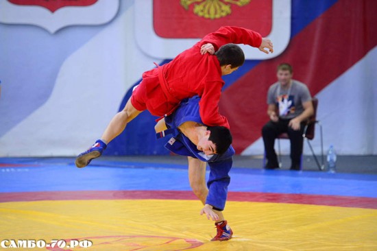 Спортсмены «Самбо-70» на первенстве России по самбо взяли четыре «золота»
