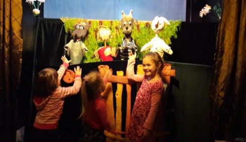 В Северном Бутове работает детский театр "Кораблик чудес"