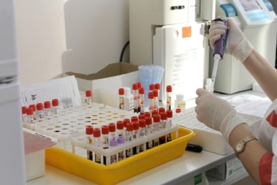 Для тестирования на коронавирус в Москве развернуто девять лабораторий