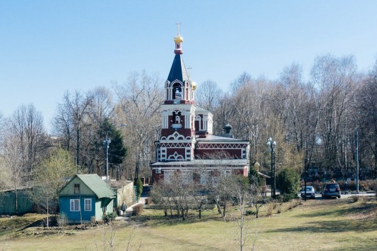 Храм Великомученицы Параскевы Пятницы в Северном Бутове существует с начала XVI века