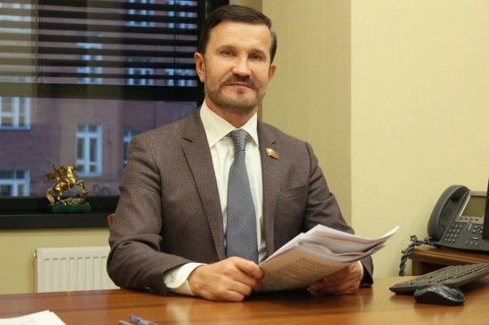 Депутат МГД Семенников отметил необходимость вывести в «белую» зону рынок ремонта электроники