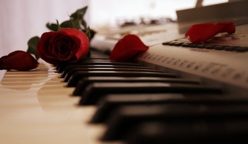 В центре «Эврика-Бутово» отметили День пианиста в режиме онлайн