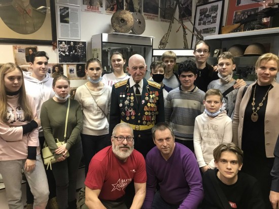 Школьники Северного Бутова заручились поддержкой ветеранов при подготовке спектакля «Битва под Москвой»