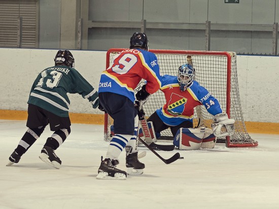 Хоккеисты Ясенева победили на окружных соревнованиях