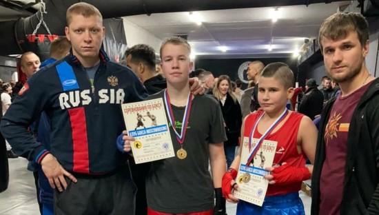 Юные боксеры из Северного Бутова взяли золото и серебро Открытого ринга в «МоскоуБоксинге»
