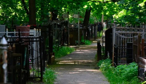 Столичные кладбища ограничат доступ посетителей на период самоизоляции