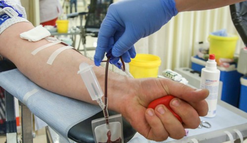 Переливание плазмы крови может помочь в борьбе с пандемией COVID-19