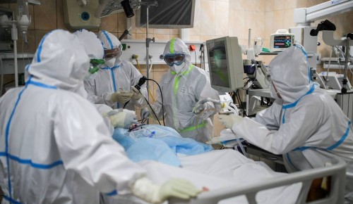 Москва спасла 65 тысяч тяжелых больных за время пандемии