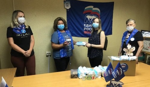 Волонтеры помогли маленькой Вике приобрести медицинские маски