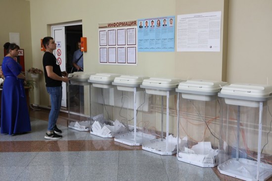 На онлайн-голосование на довыборах мундепов записались более 4 тыс человек