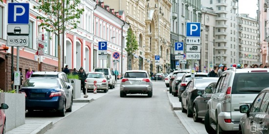 В 2021 году медики и волонтеры смогут бесплатно парковаться в столице