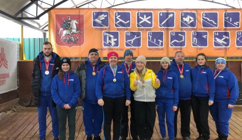 Спортсмены из района Ясенево собрали "урожай" из медалей на чемпионате Москвы по городошному спорту 