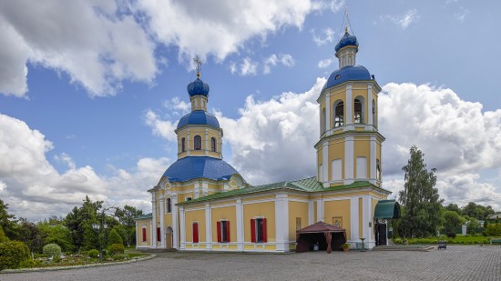 Храму святых первоверховных апостолов Петра и Павла в районе Ясенево посвятили квест