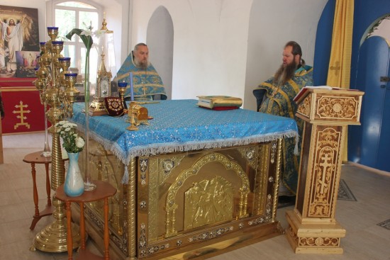 В храме Фёдора Ушакова отслужили праздничное Богослужение