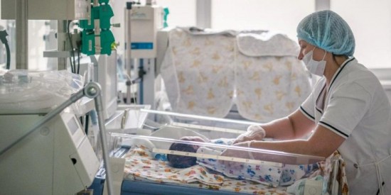 В больнице №24 родители смогут наблюдать за новорожденными онлайн
