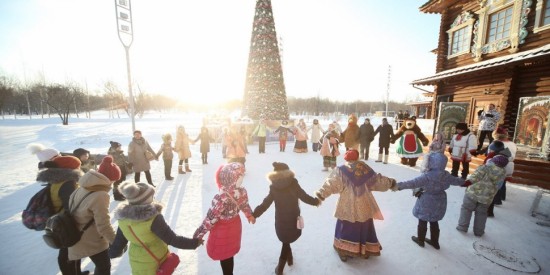 Сегодня москвичи и гости столицы могут поучаствовать в праздничных мероприятиях