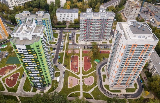 Жители одного из домов на Варшавском шоссе переехали в новый дом по программе реновации