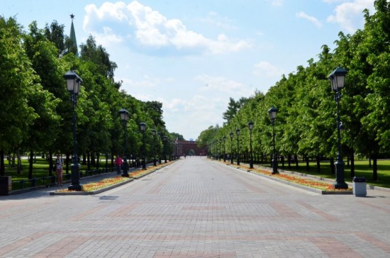 Депутат МГД Бускин: Парки столицы помогают смягчить агрессивную среду мегаполиса