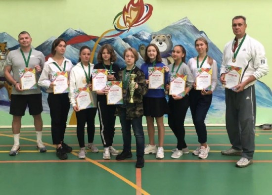 Ученики школы №1980 заняли третье место на Первенстве Москвы по гандболу