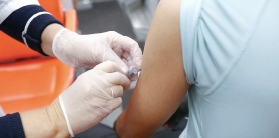 Ракова: число мобильных пунктов вакцинации от гриппа увеличено на фоне высокого спроса 