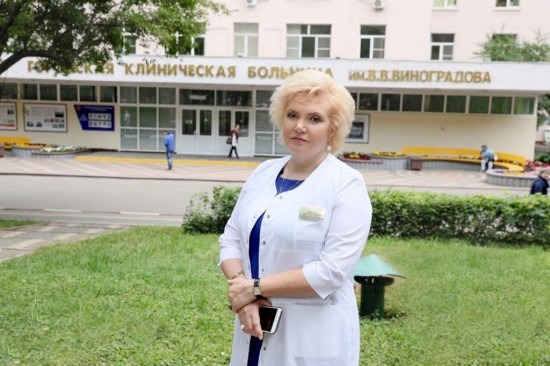 Депутат МГД Шарапова поблагодарила медиков-дебютантов больницы Виноградова за работу в пандемию