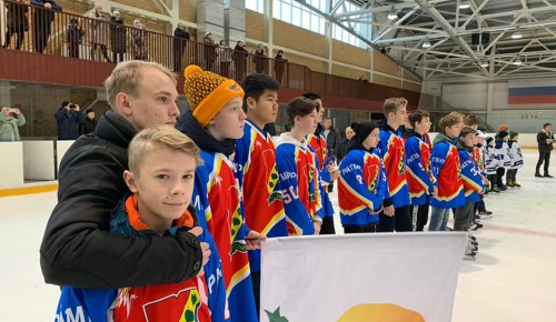 Золото и серебро отборочных соревнований по хоккею в ЮЗАО завоевали юные хоккеисты из «Ратмира»