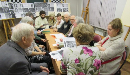 Участники литературной студии “Слово” в Зюзине прочитали стихи Бориса Пастернака 