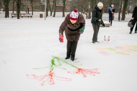 В «Усадьбе «Воронцово» прошел мастер-класс по рисованию на снегу