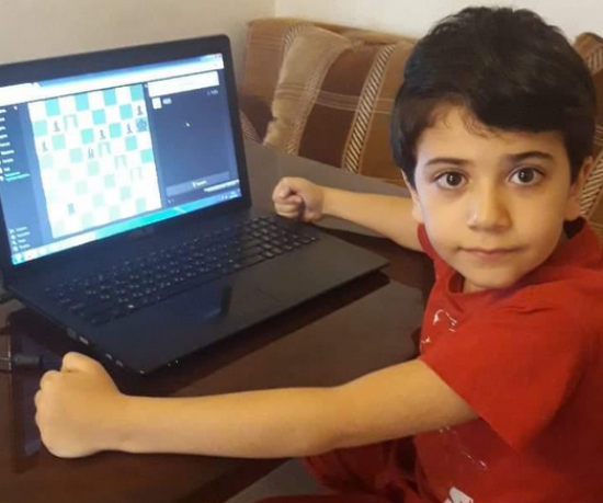 Школьник из Зюзина отличился на соревнованиях по быстрым шахматам