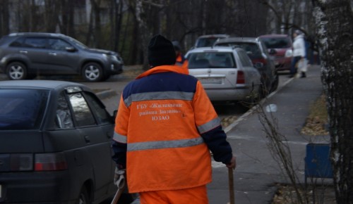 Жилищник района Зюзино призывает жителей оплатить ЖКУ 