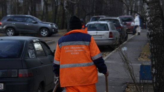 Жилищник района Зюзино призывает жителей оплатить ЖКУ 