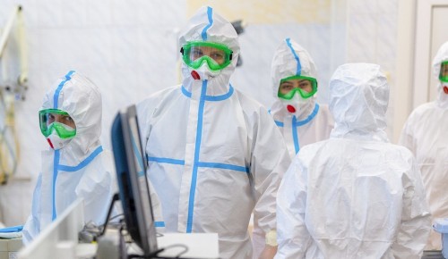 В Москве за сутки выявлено 4082 заразившихся коронавирусом