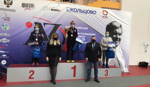 Инструктор по настольному центру СДЦ «Ратмир» заняла первое место во Всероссийских соревнованиях 