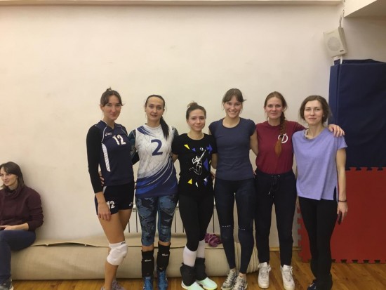 Команда района Зюзино заняла четвертое место в соревнованиях по волейболу 